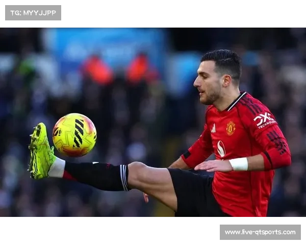 库尼亚隐形作用获认可:跑动距离全场最高,曼联球迷赞其能立足任何时代 库尼亚隐形作用获认可:跑动距离全场最高,曼联球迷赞其能立足任何时代