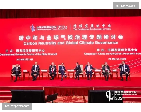 专访门兴格拉德巴赫可持续发展官：科技如何在实现球场碳中和目标中扮演关键角色